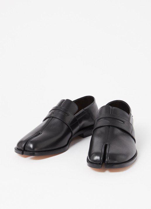 Maison Margiela Tabi loafer van kalfsleer - detail zwart