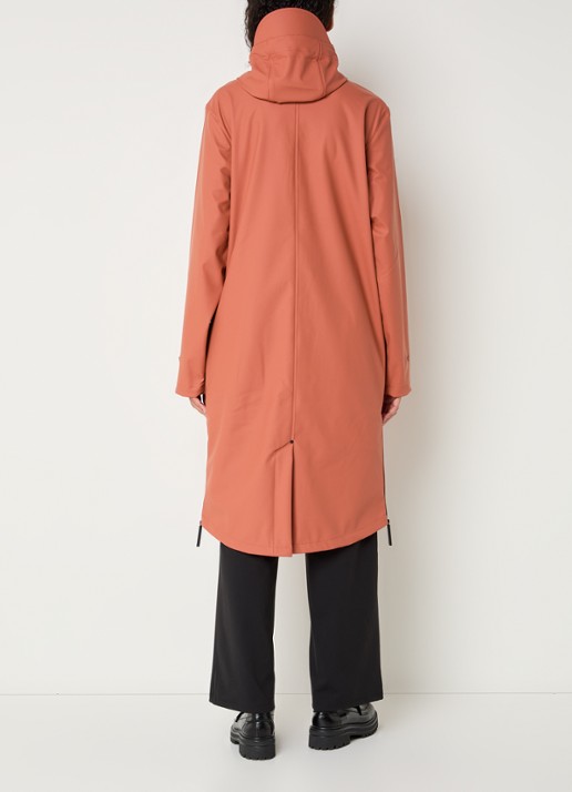 Maium Longline regenjas met capuchon - unisex - achterkant koraalroze