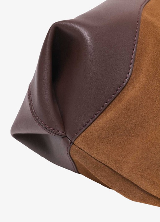 Maje Schoudertas van leer - detail 4 bruin