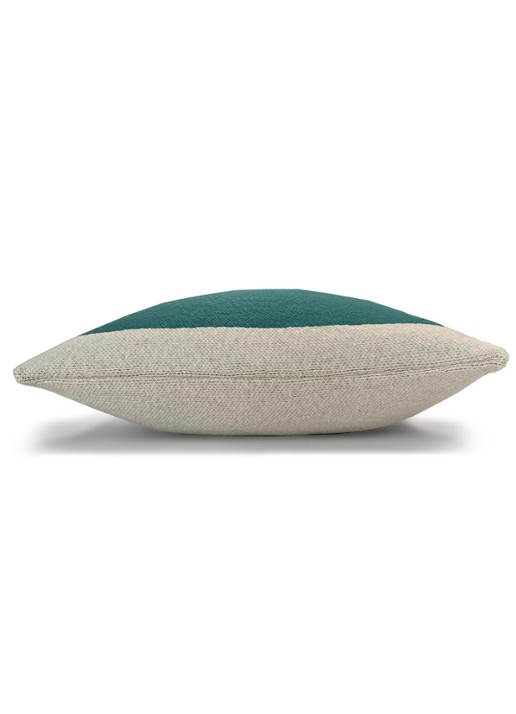 Malagoon Solid Knitted sierkussen 50 x 50 cm - voorkant 2 groen