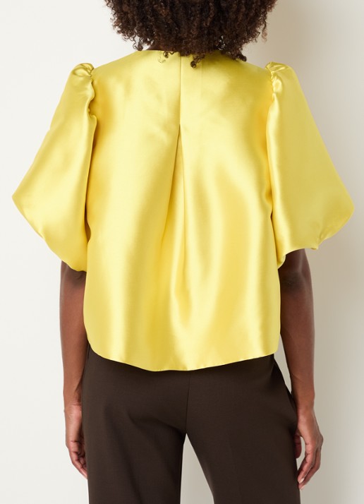 Malina Cleo blouse van satijn met pofmouw - achterkant 3 citroengeel