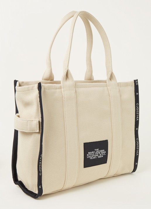 Marc Jacobs The Large Tote shopper met print - achterkant 5 zand