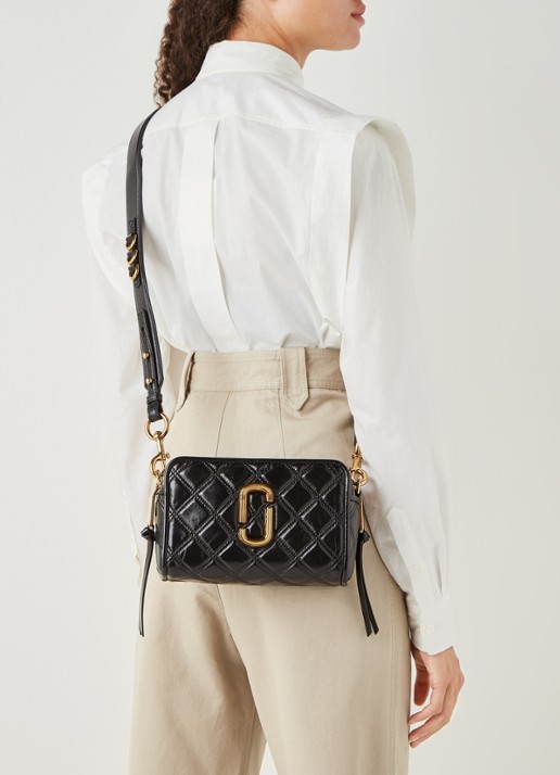 Marc Jacobs The Quilted Softshot 21 cameratas van leer - voorkant 5 zwart