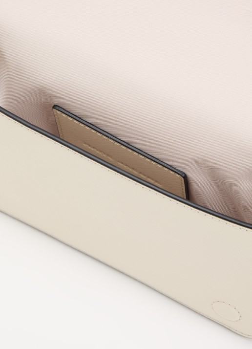 Marc Jacobs The Snapshot Wallet On Chain clutch van leer met afneembare schouderriem - detail 2 beige