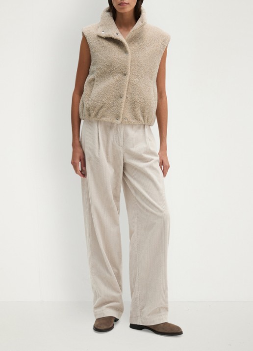 Marc O'Polo Bodywarmer van teddy - voorkant 3 beige