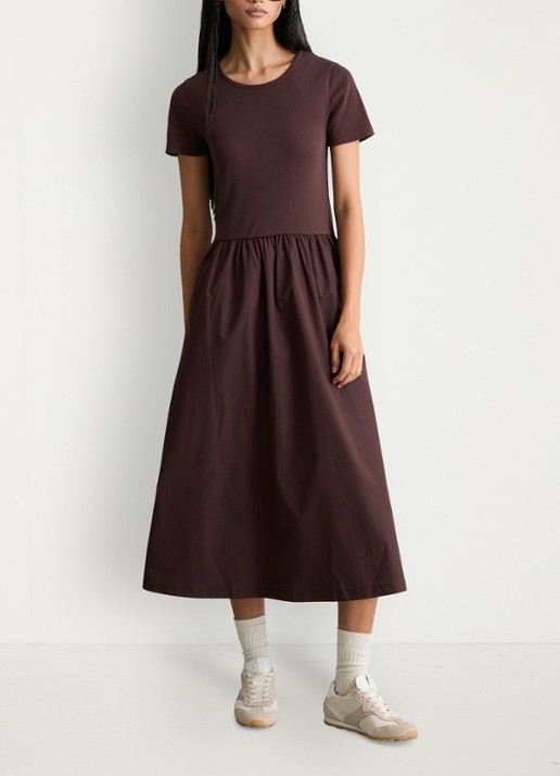 Marc O'Polo Denim Midi jurk met plooien - voorkant 2 burnt aubergine-6929 / paars