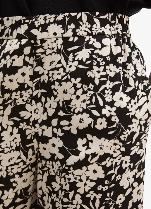 Marc O'Polo High waist wide fit broek met bloemenprint - detail 5 black multi 03 / zwart