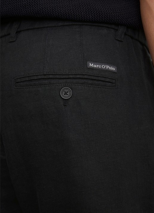 Marc O'Polo Osby tapered fit chino van linnen met plooidetail - detail 2 zwart