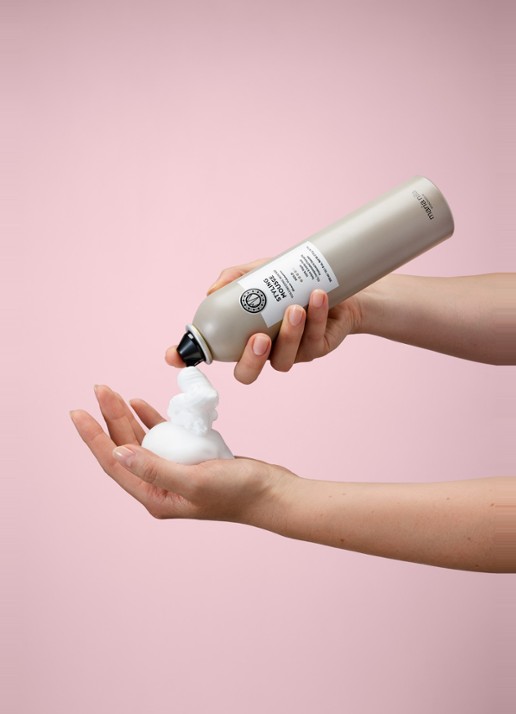MARIA NILA Styling Mousse - mousse - voorkant 2 undefined