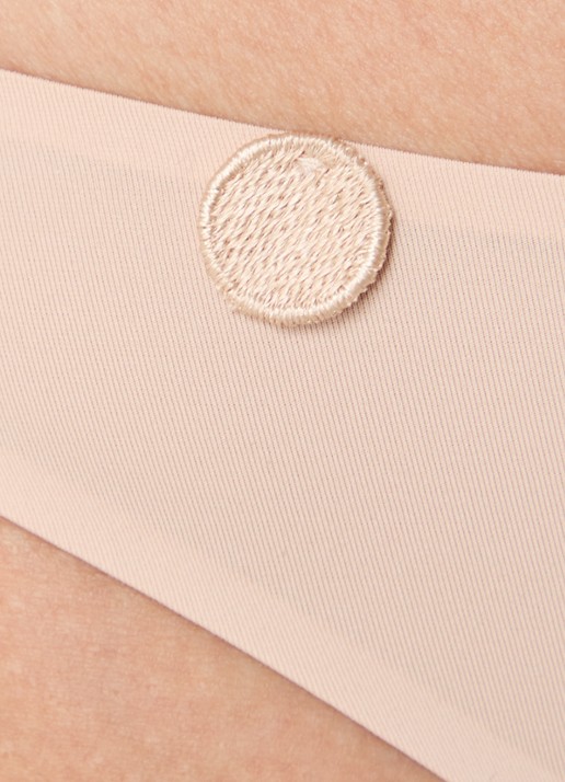 Marie Jo Tom string met borduring - detail 8 donkerbeige