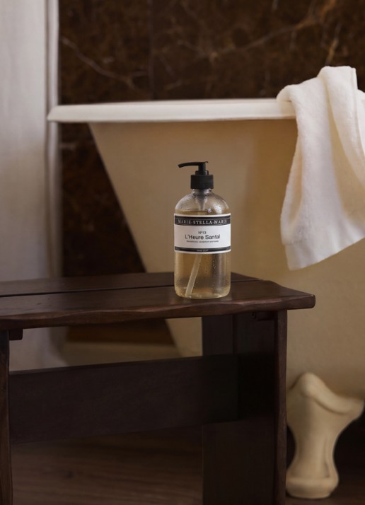 Marie-Stella-Maris L'Heure Santal handzeep 250 ml - voorkant 2 transparant