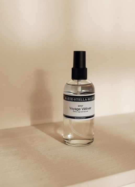 Marie-Stella-Maris No.07 Voyage Vétiver huisparfum 100 ml - voorkant 4 wit