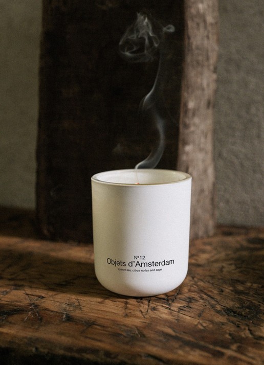 Marie-Stella-Maris Objets d'Amsterdam geurkaars 300 gram - voorkant 4 wit