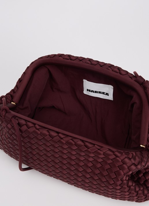 Marrea Clutch met gevlochten details en verstelbare schouderriem - detail indigo