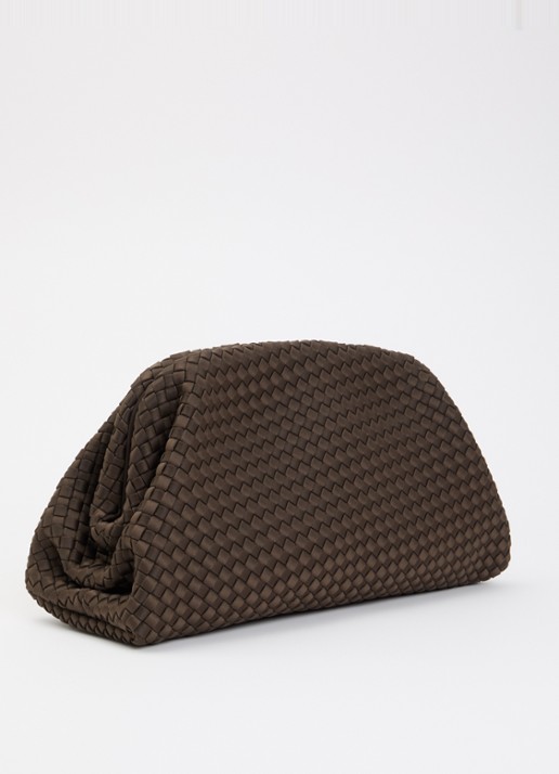 Marrea Maxi clutch met gewoven details - achterkant 5 donkerbruin