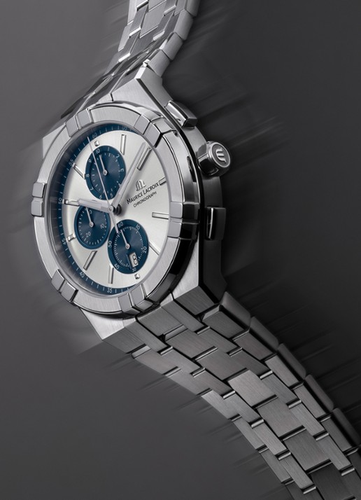 Maurice Lacroix Aikon Chronograaf horloge AI1118-SS002-230-1 - detail 2 zilver