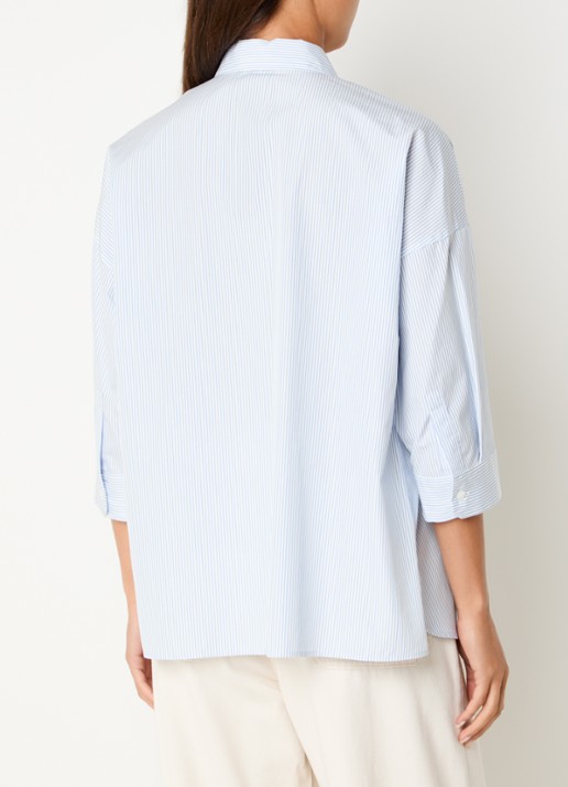 Max Mara Blouse met borstzak - achterkant 4 lichtblauw