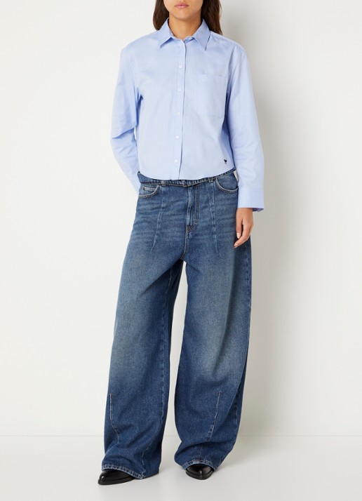 Max Mara Blouse met borstzak - voorkant 2 lichtblauw