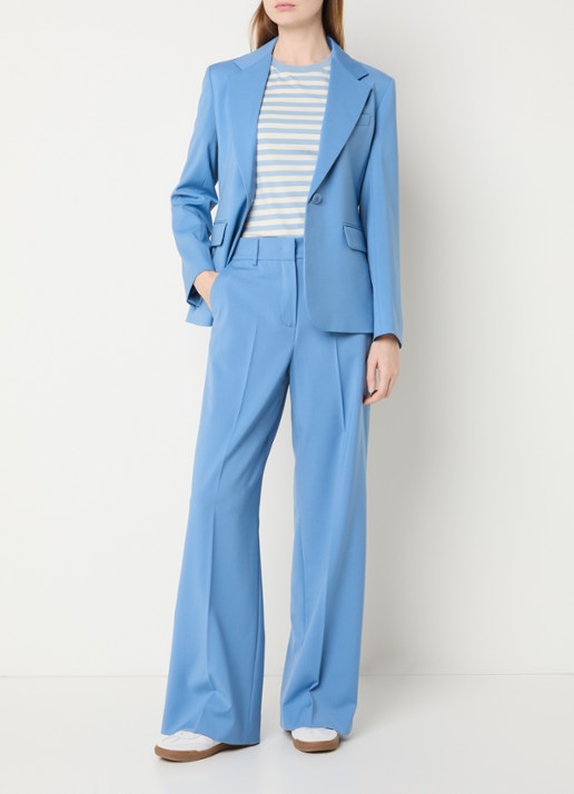 Max Mara Lamine blazer van scheerwol met schoudervulling en klepzakken - voorkant 2 lichtblauw