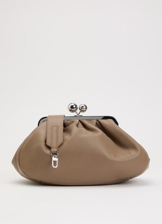 Max Mara Pasticcino clutch van leer met afneembare schouderriem