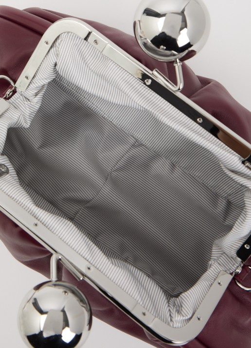 Max Mara Pasticcino clutch van schapenleer met afneembare schouderriem - detail 2 bordeauxrood