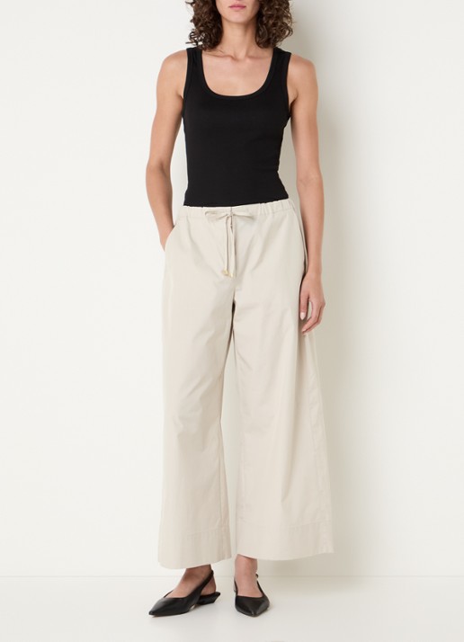 MaxMara Aureo high waist wide fit broek met strikceintuur - voorkant 2 beige