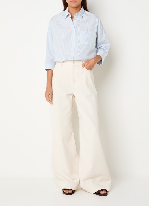 MaxMara Blouse met borstzak - voorkant 3 lichtblauw