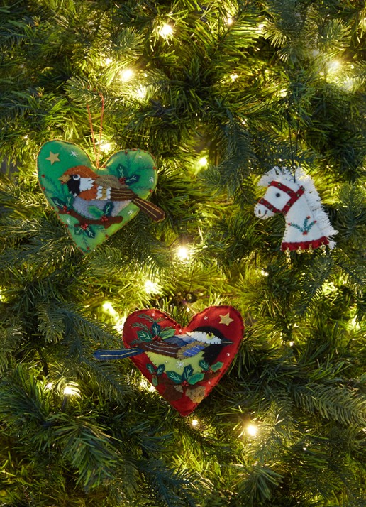 Meander Hart met Vogel kersthanger 13 cm - voorkant 3 rood