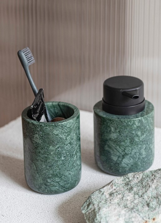 Mette Ditmer Marble tandenborstelhouder - voorkant 8 donkergroen
