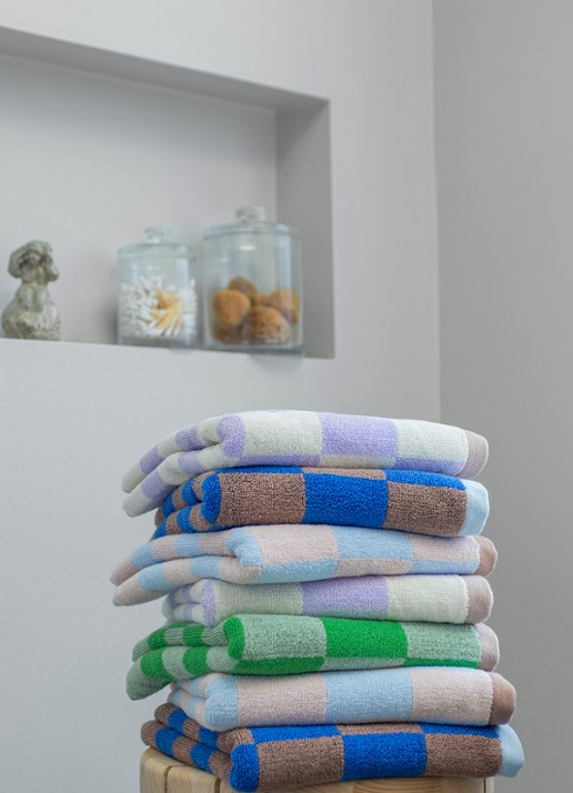 Mette Ditmer Retro badhanddoek - 50 x 90 cm - detail 2 kobaltblauw