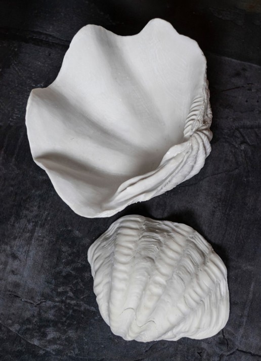 Mette Ditmer Shell ornament 13 cm - achterkant 7 wit