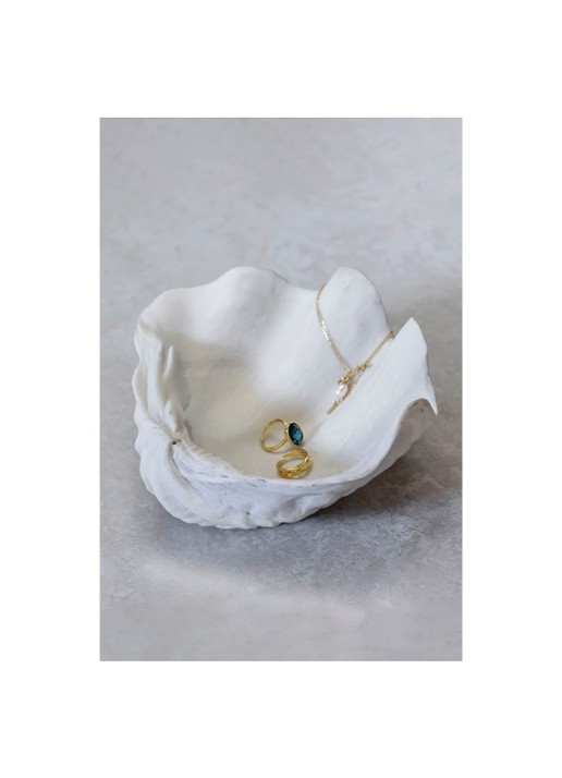 Mette Ditmer Shell ornament 13 cm - detail 4 wit