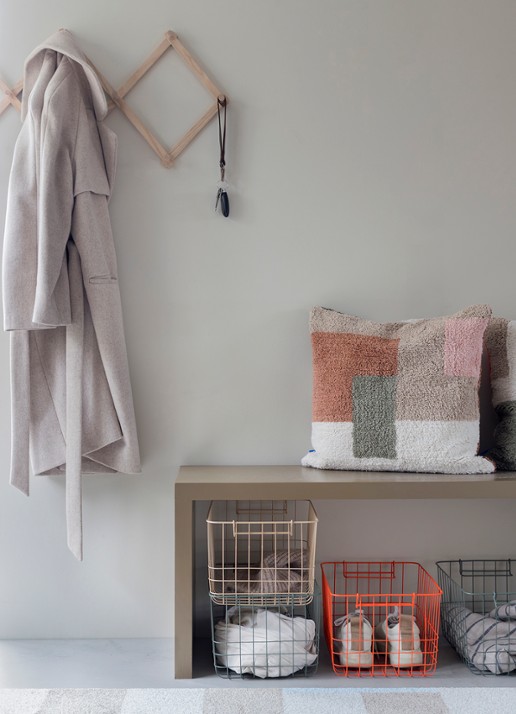 Mette Ditmer Store-it mand 37 x 26 x 20 cm - achterkant groen
