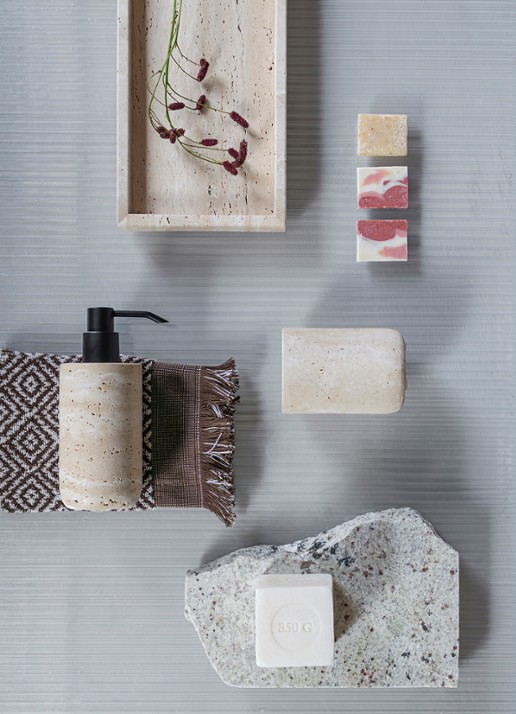 Mette Ditmer Travertine tandenborstelhouder van travertijn - detail beige