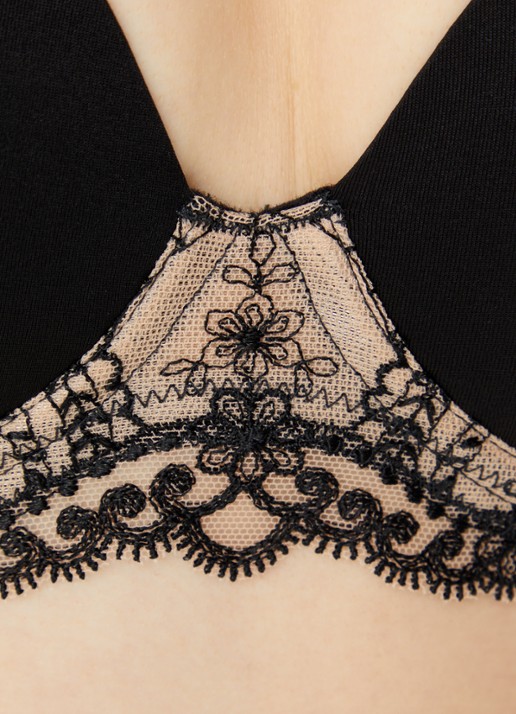 Mey Bi-stretch voorgevormde plunge bh met kant - detail 2 zwart
