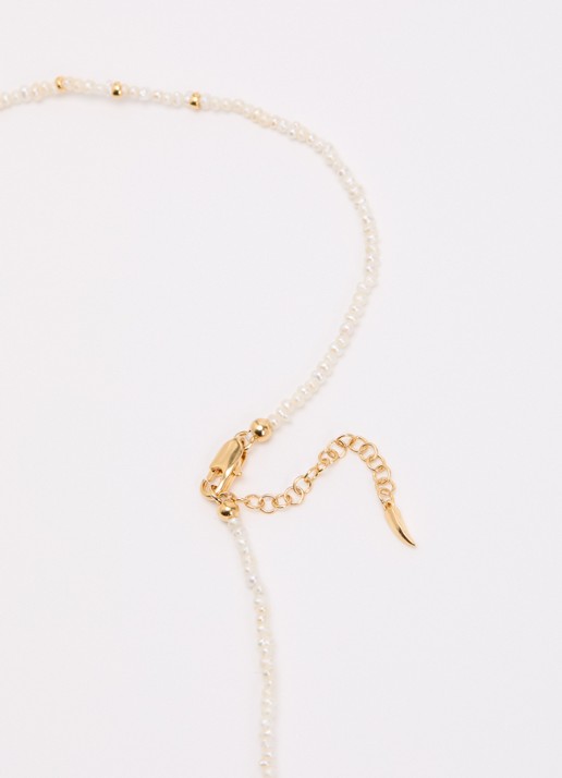 Missoma Micro Pearl ketting verguld - detail 4 wit