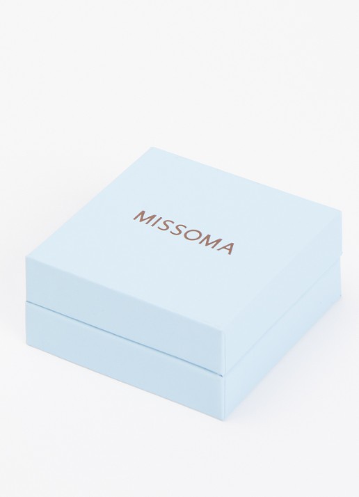 Missoma Molten Snow ear cuff verguld met zirkonia - detail 4 goud