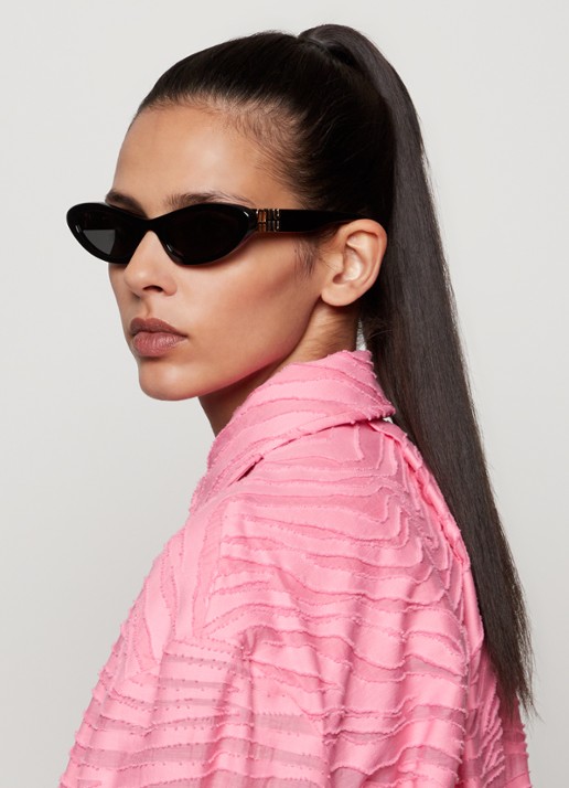 Miu Miu Zonnebril MU 09YS - voorkant 5 zwart