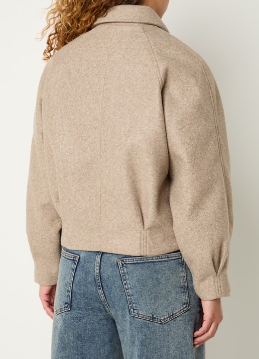 Modström Clea jack met steekzakken - achterkant khaki