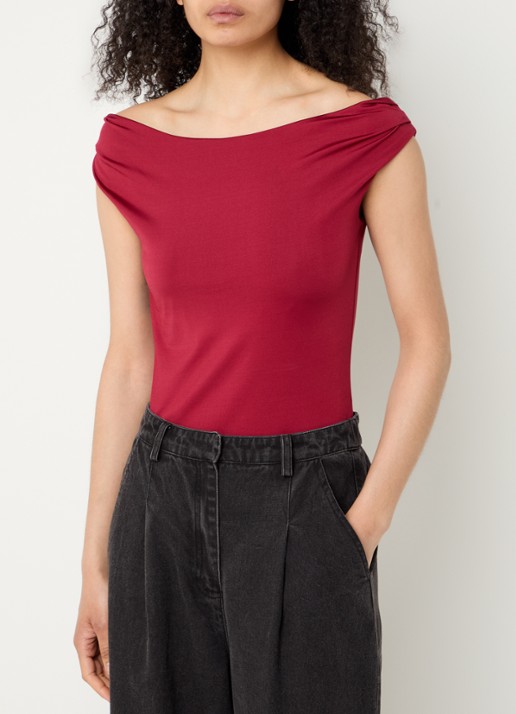 Modström Hima off shoulder top - detail donkerrood