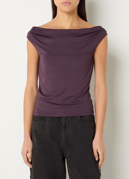 Modström Hima off shoulder top - detail 3 aubergine