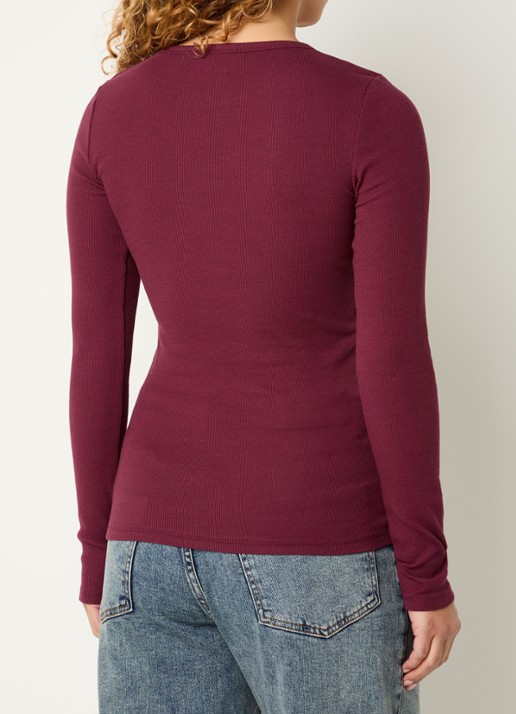 Modström Igor longsleeve met ribstructuur - achterkant 2 bordeauxrood