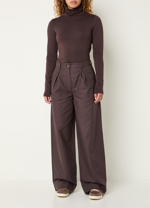 Modström Tanner longsleeve met col - voorkant 2 donkerbruin
