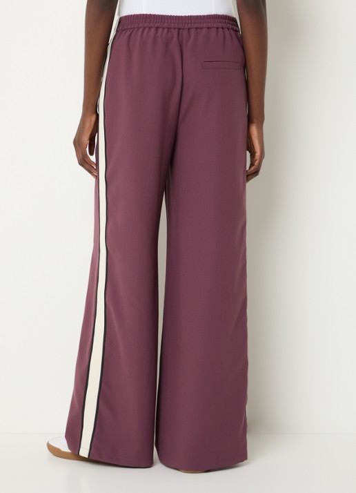 Modström Vildarmd high waist wide fit pantalon met steekzakken - achterkant 2 aubergine