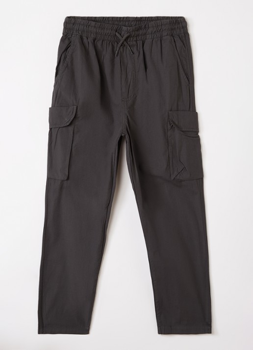 Molo Argo loose fit cargobroek met klepzakken - voorkant antraciet