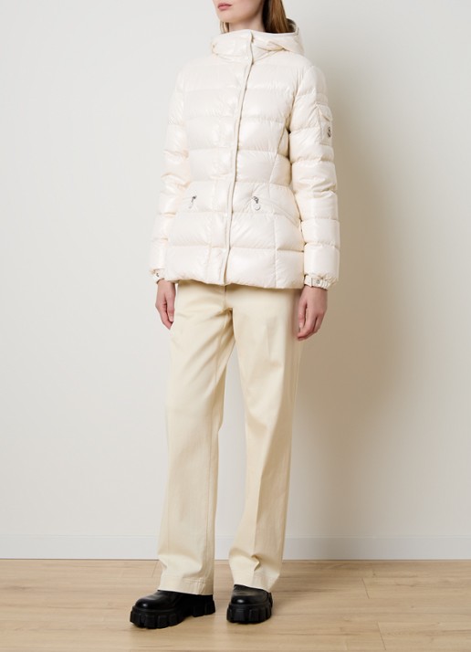 Moncler Barante gewatteerde jas met donsvulling en capuchon - voorkant 2 gebroken wit