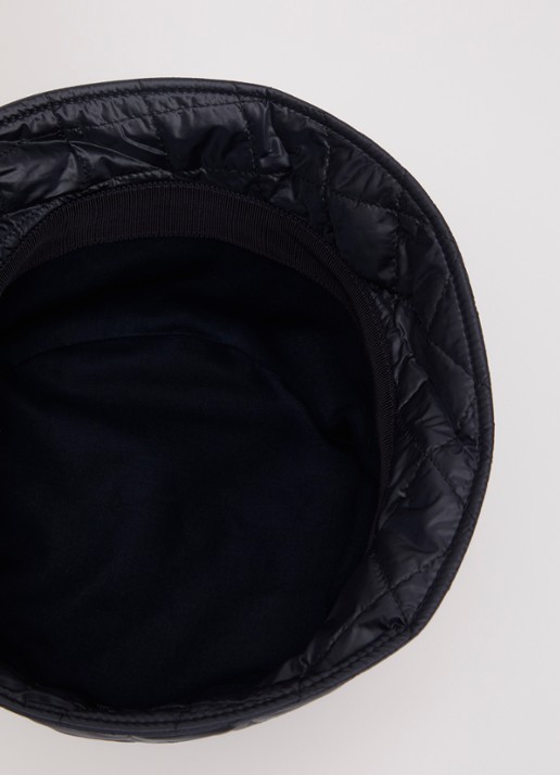 Moncler Bucket hoed met logo en quilt patroon - detail donkerblauw