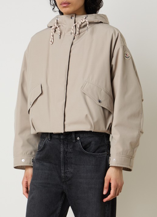 Moncler Eucalyptus cropped gewatteerd jack met donsvulling en capuchon - detail 2 beige
