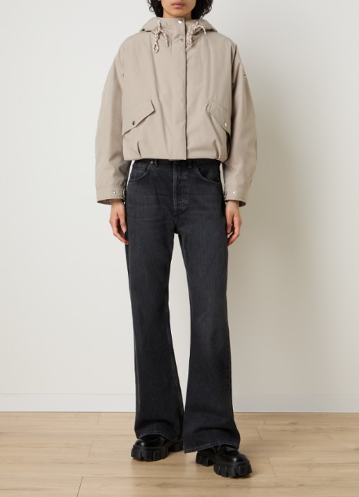 Moncler Eucalyptus cropped gewatteerd jack met donsvulling en capuchon - voorkant 6 beige