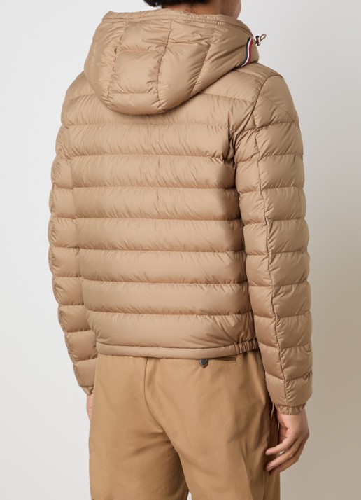 Moncler Gewatteerde jas met donsvulling en capuchon - achterkant 6 zand